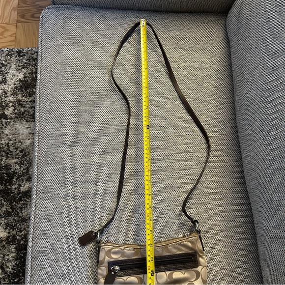 Tan cloth Coach handbag - Picture 9 of 10